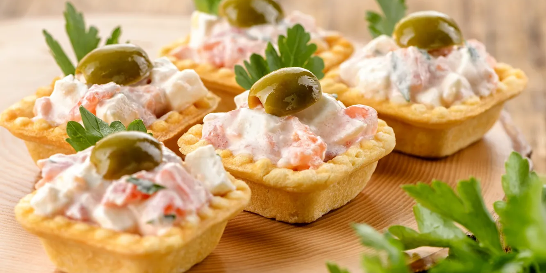 Быстрый новогодний стол 2026: 12 праздничных блюд, которые успеют все