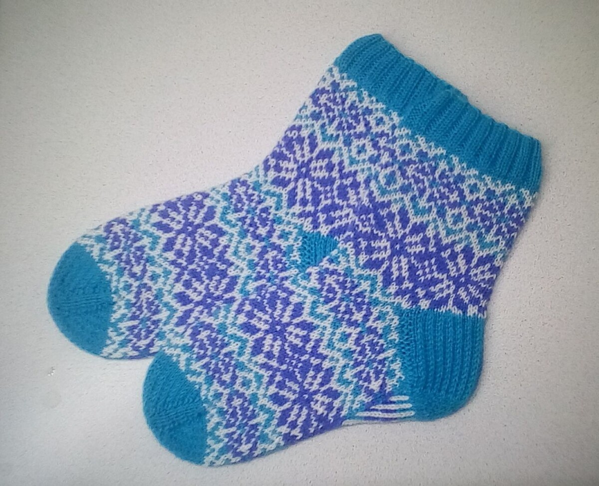 Носочки для Снегурочки 