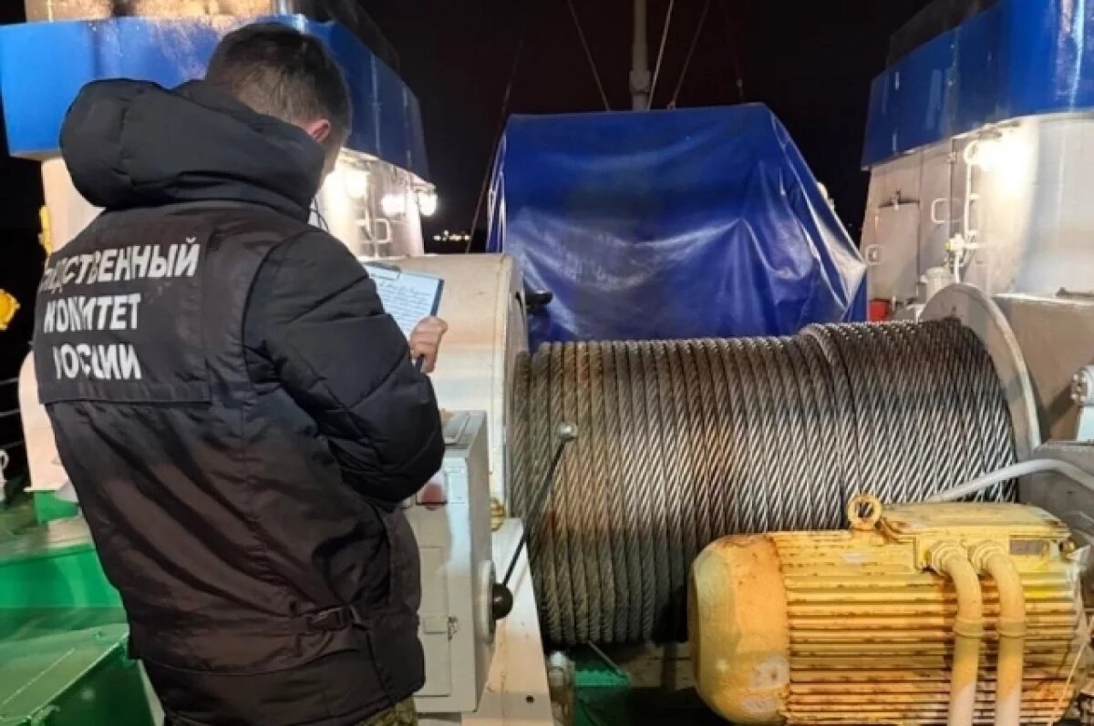    Трос убил электромеханика при буксировке баржи в Астраханской области