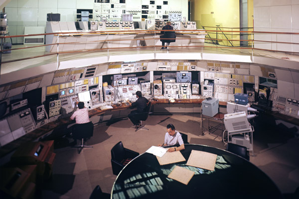 Физики нашли след новой частицы, которая может объяснить преобладание материи во Вселенной