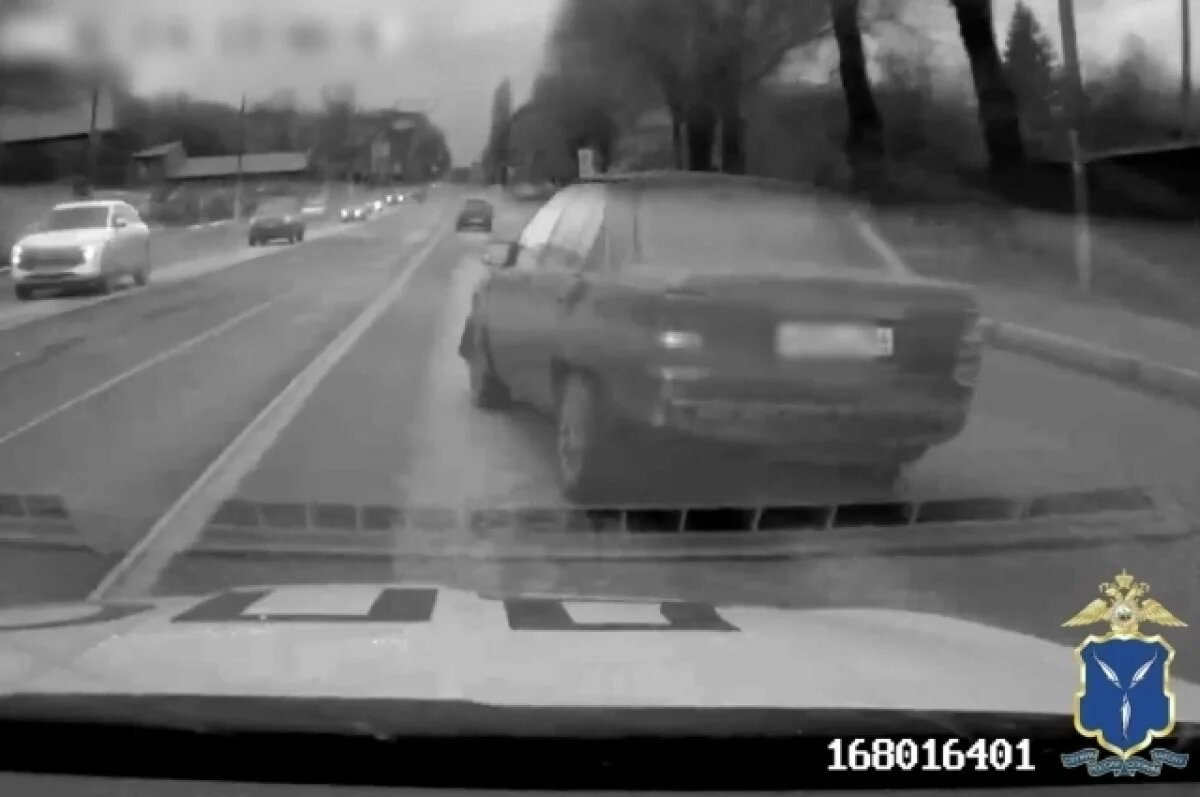    Юный гонщик из Саратова не смог уйти от погони на иномарке