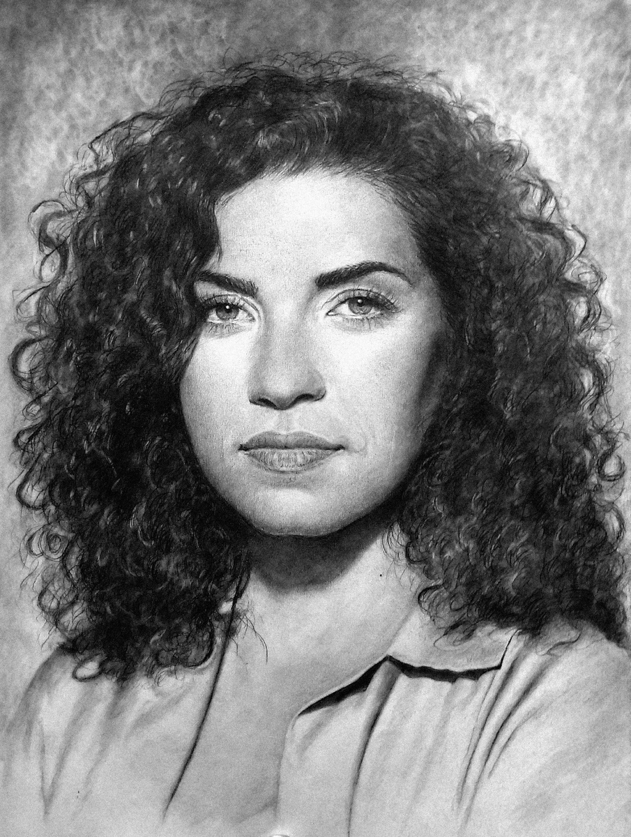 Джулианну относили к Яркому Гамину, к Драматику Классику, к Софт Классику, к Яркому Натуралу и даже к Мягкому Драматику...