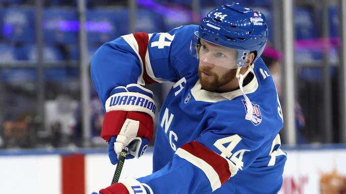 Эти контракты свободных агентов выглядели гениально… пока не начался сезон.