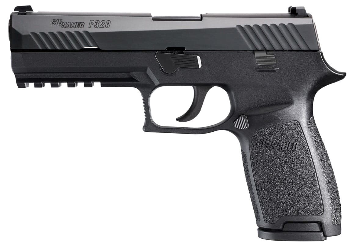 Пистолет Р320, представленный в 2014 году.