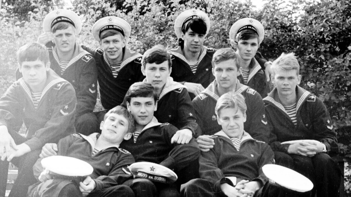 Фото из Яндекса. ВВМУРЭ им. Попова 1977-1982 АСУ-МО АСУ 1-й курс