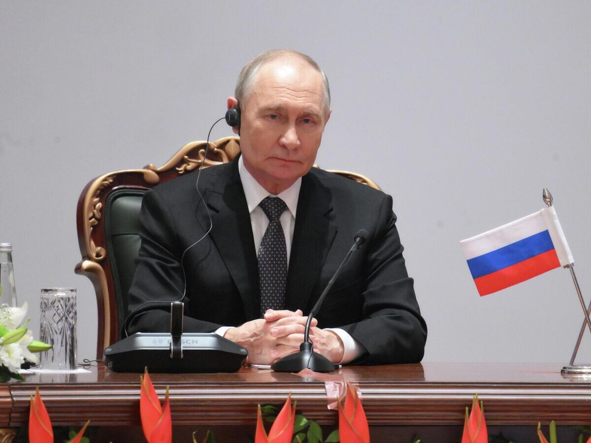    Президент России Владимир Путин на пленарном заседании Российско-индийского форума импортеров в Нью-Дели | © РИА Новости / Григорий Сысоев