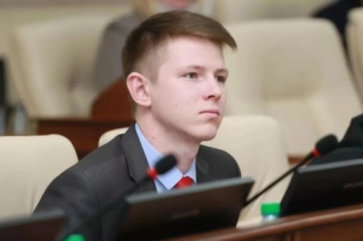    Александр Волобуев.