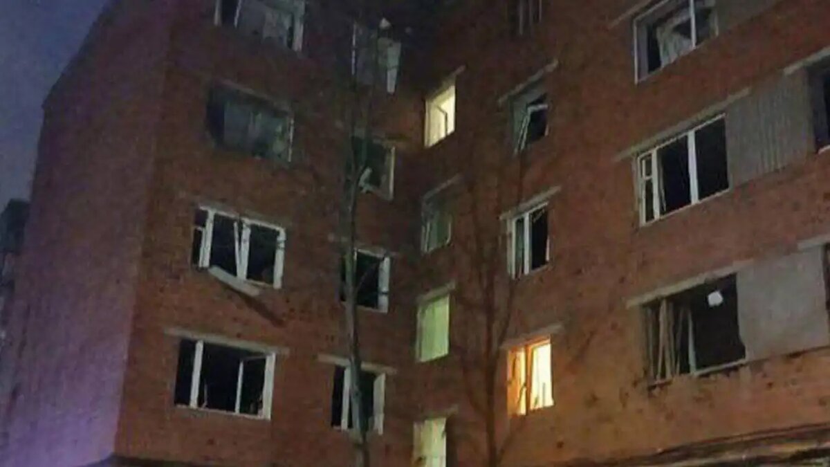    Поврежденный дом в Чебоксарах © соцсети