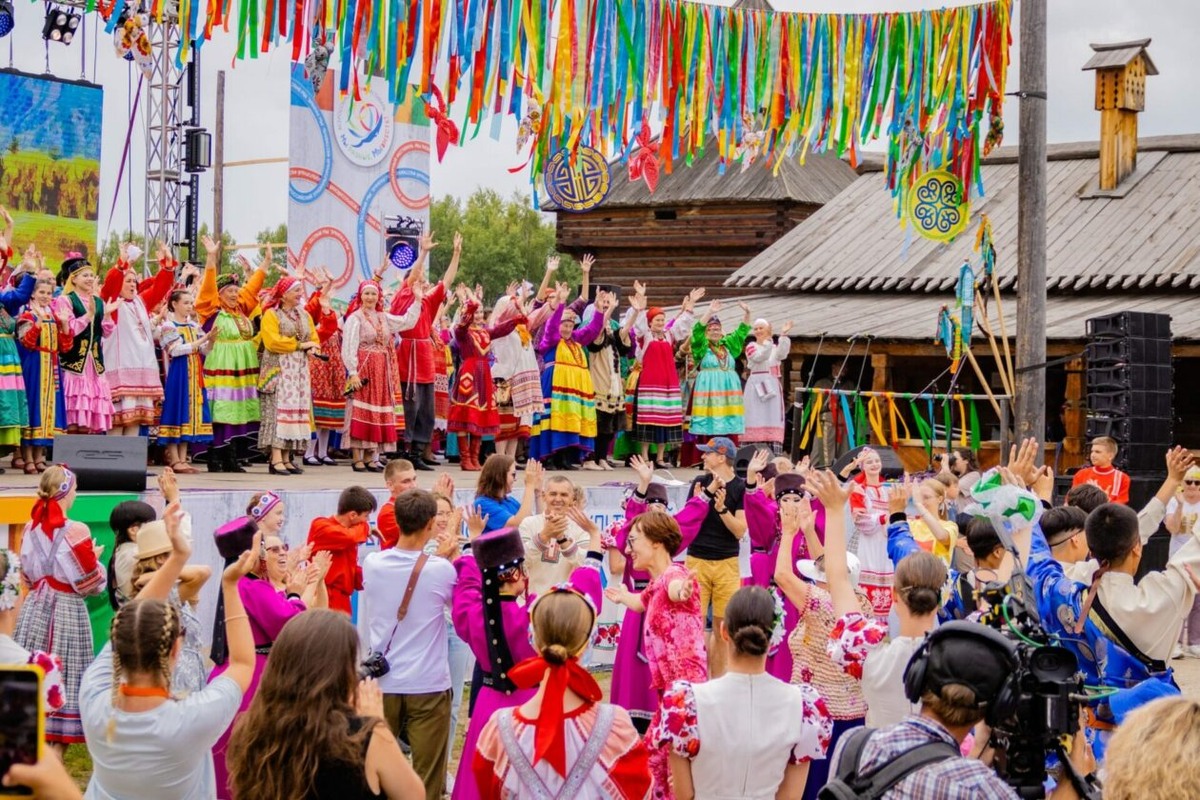 Гала-концерт «Вечное настоящее» соберёт более 200 артистов
Фото: Иркутский областной Дом народного творчества