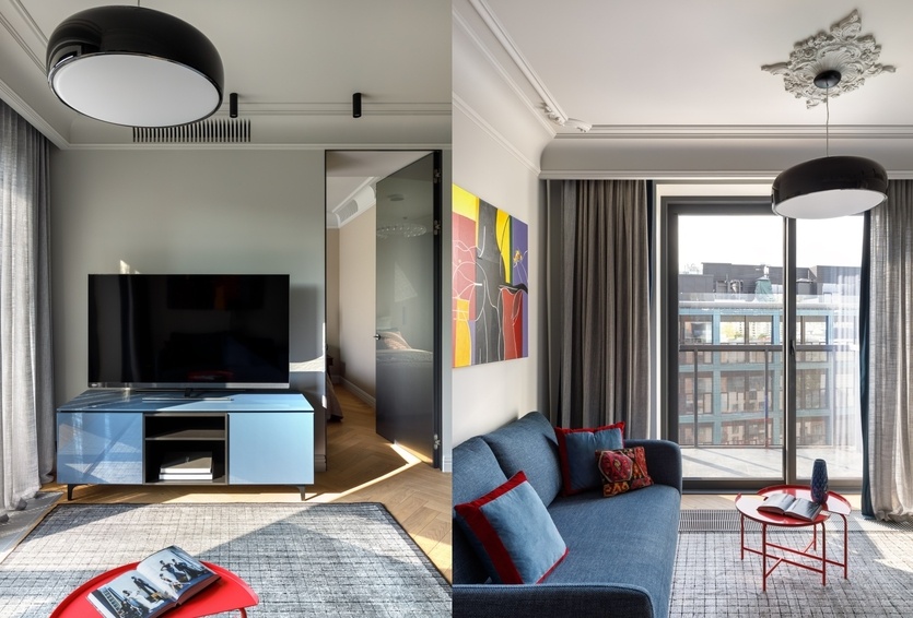 Гостиная. Диван, Mononova. Стены покрашены краской Little Greene. Текстиль, компания «Времена года». Гипсовая лепнина, «Дикарт». Картина над диваном выполнена Полиной Литоминой. Тумба под ТВ — индивидуальное изготовление, мастерская «Петухова». Двери, Union. Люстра, Flos. Ковер, Dovlet House.