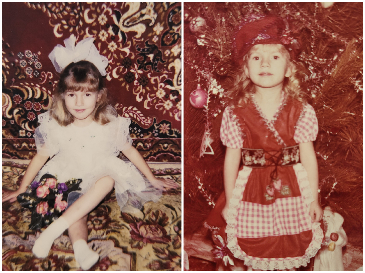 Это я в детстве. До сих пор помню, как пахнет эта ёлка