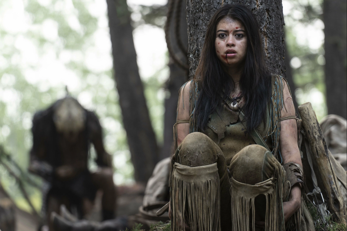 Фильм «Добыча», 2022 год. Режиссер: Дэн Трахтенберг (изображение взято с сайта "Кинопоиск")