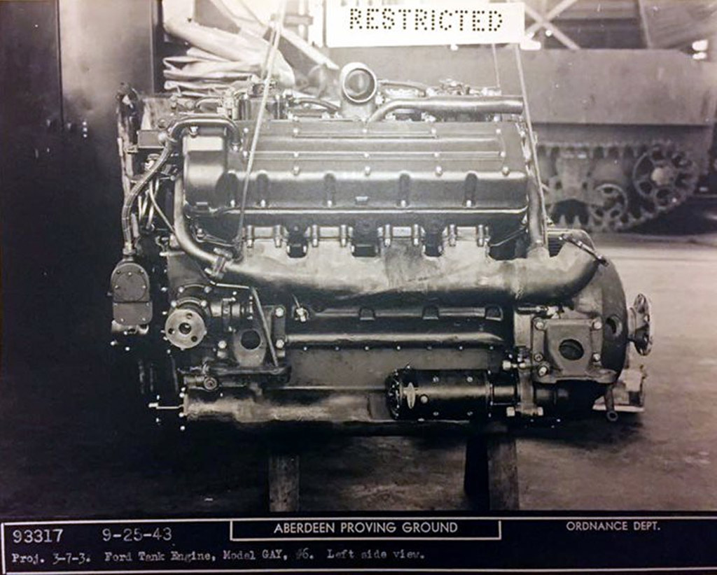Мотор Ford GAA, укороченный авиационный мотор, хорошо вписавшийся как танковый.