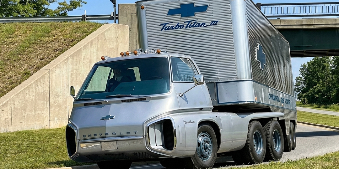 Грузовик Chevrolet с двигателем от самолета