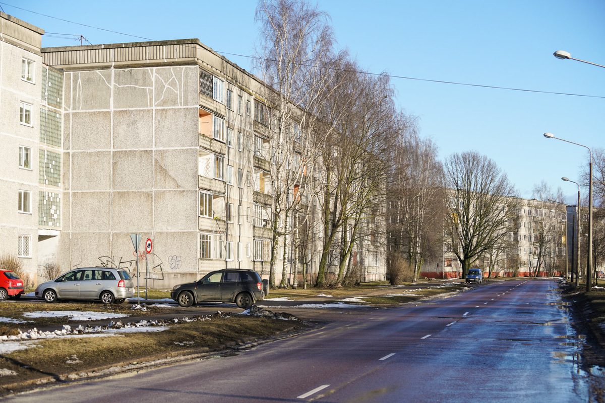 Пятиэтажная застройка рижского района Вецмилгравис © Sputnik