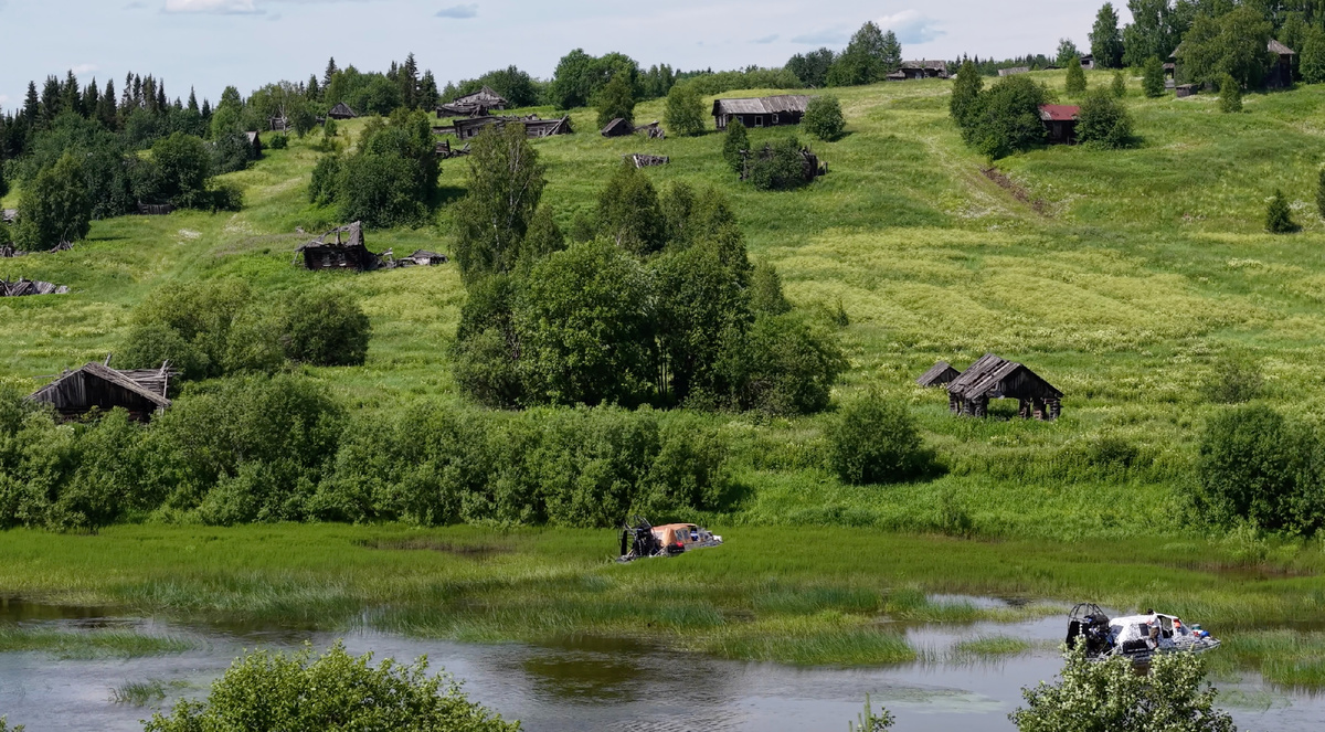 село Тулпан на реке Колва