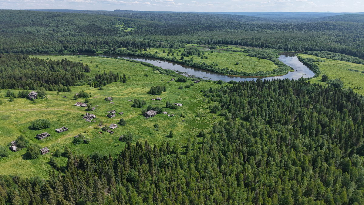 село Тулпан на реке Колва