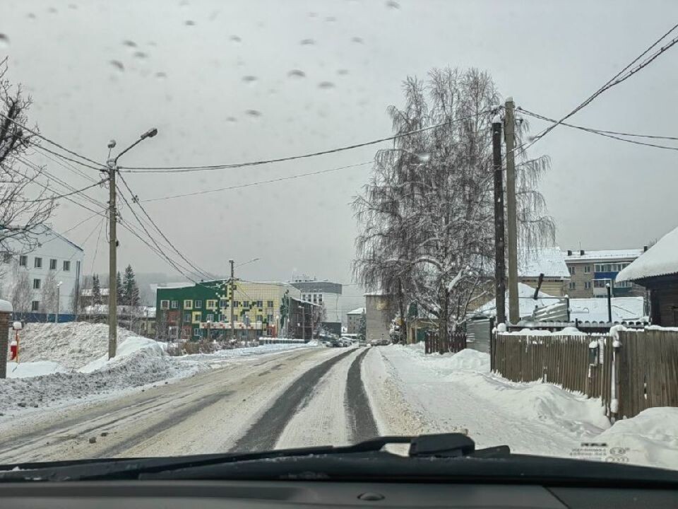    Улицы Горно-Алтайска после снегопада. Источник: t.me/OlgaSafronovaofficial