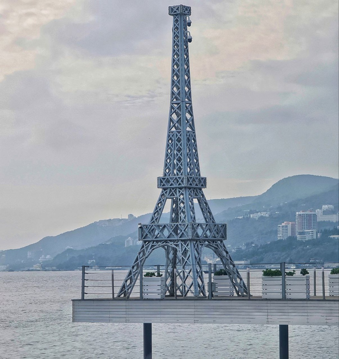 Набережная Массандровского пляжа