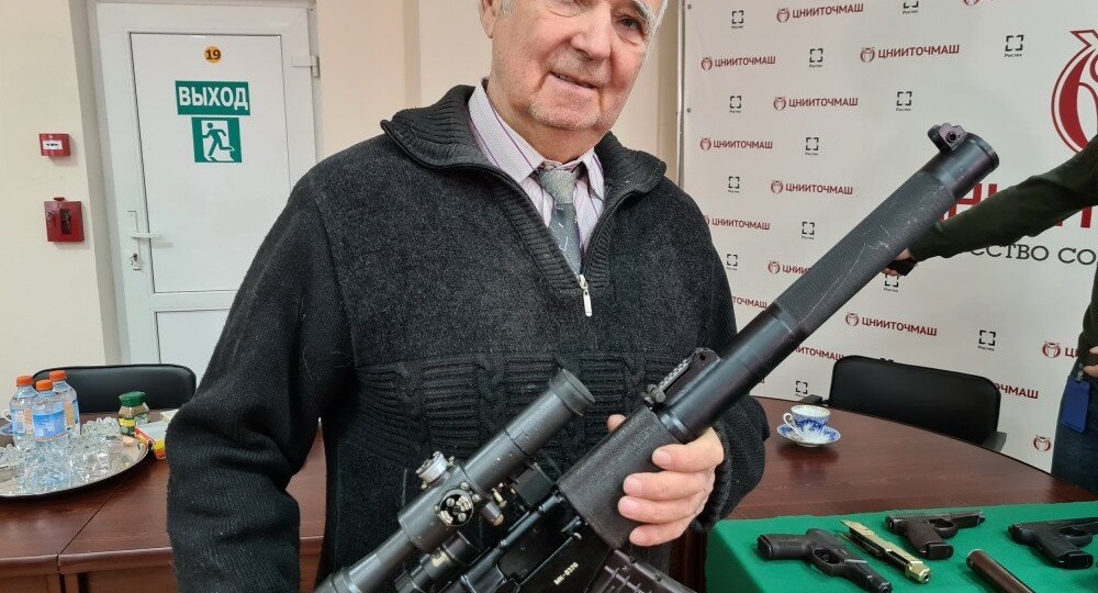 80-летний юбилей легенды оружейной инженерии. Как Пётр Сердюков создал "Винторез" и "Вал", ставшие легендами