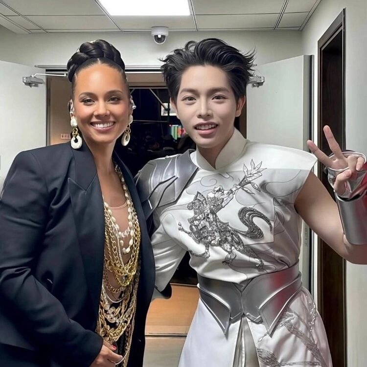 ФОТО: Instagram Дык Фука (запрещенная в России соцсеть; принадлежит компании Meta, признанной экстремистской организацией и запрещенной в РФ)📷
