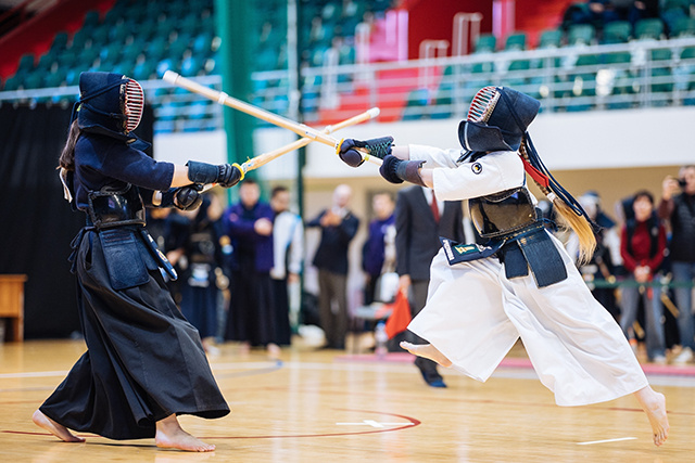 Тверские девушки блеснули мастерством в фехтовании на бамбуковых мечах