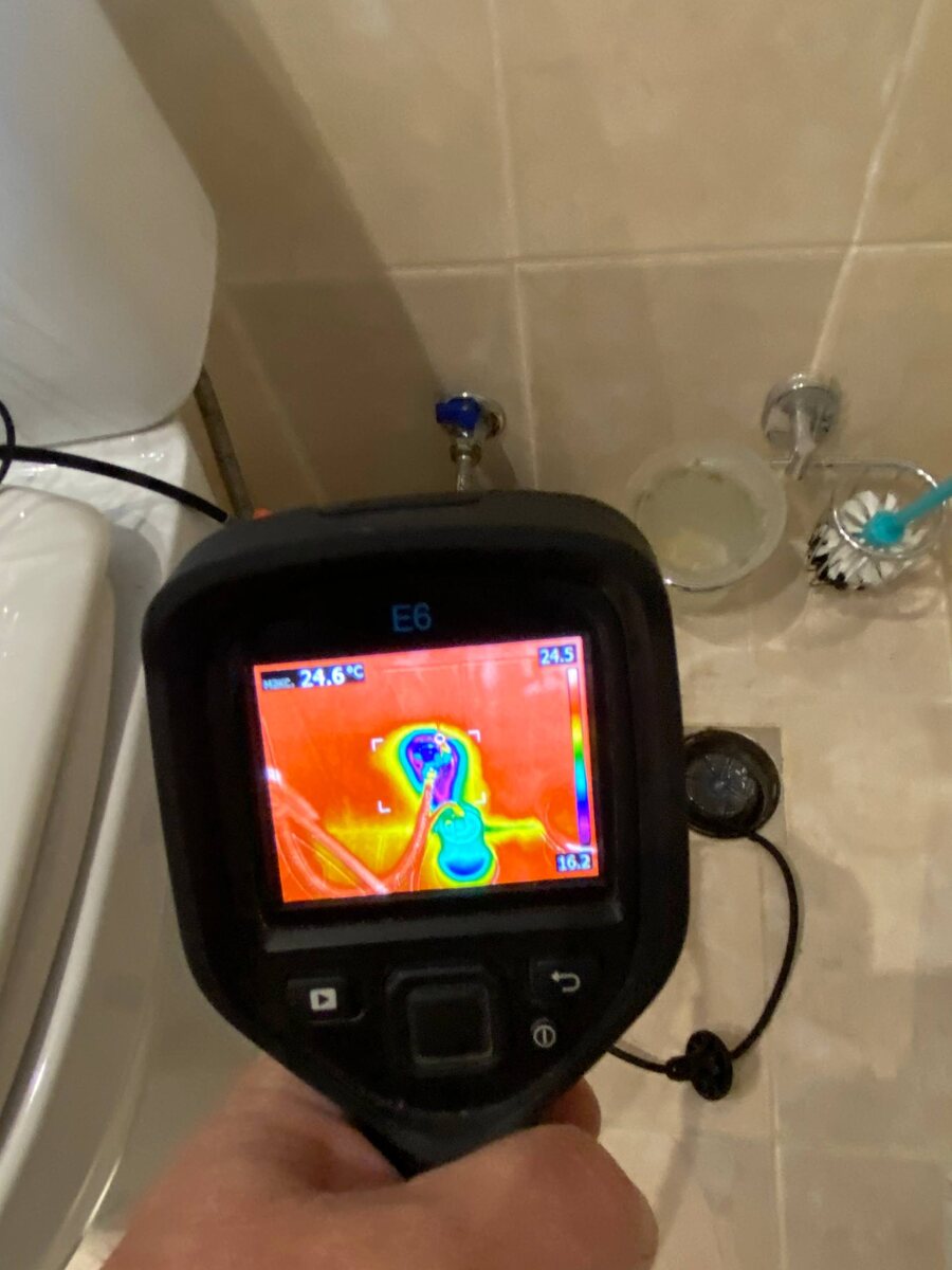 #kak_naiti_skrituyu_protechku_vodi 