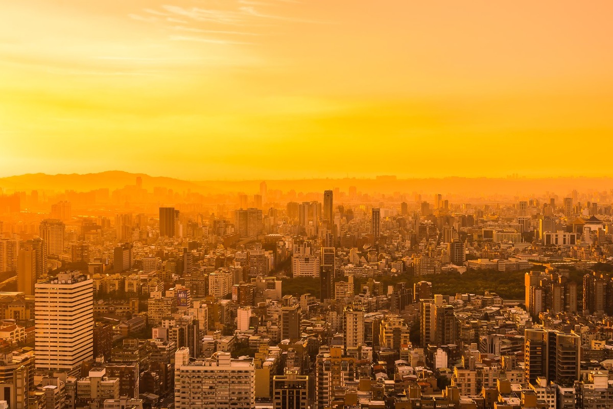    Температура продолжает повышаться