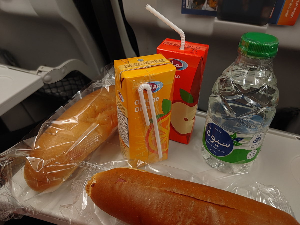 Перекус в самолёте 🤪🤪