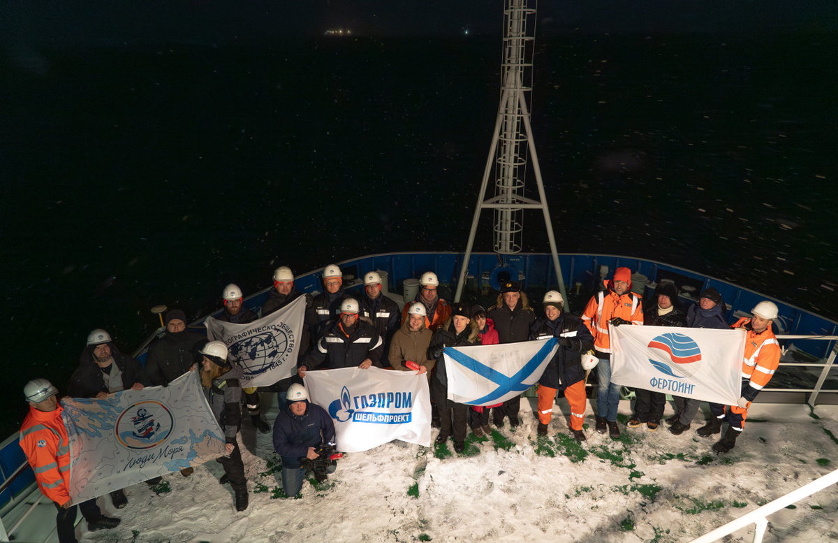 Участники экспедиции. Фото: пресс-служба фонда «Люди моря»