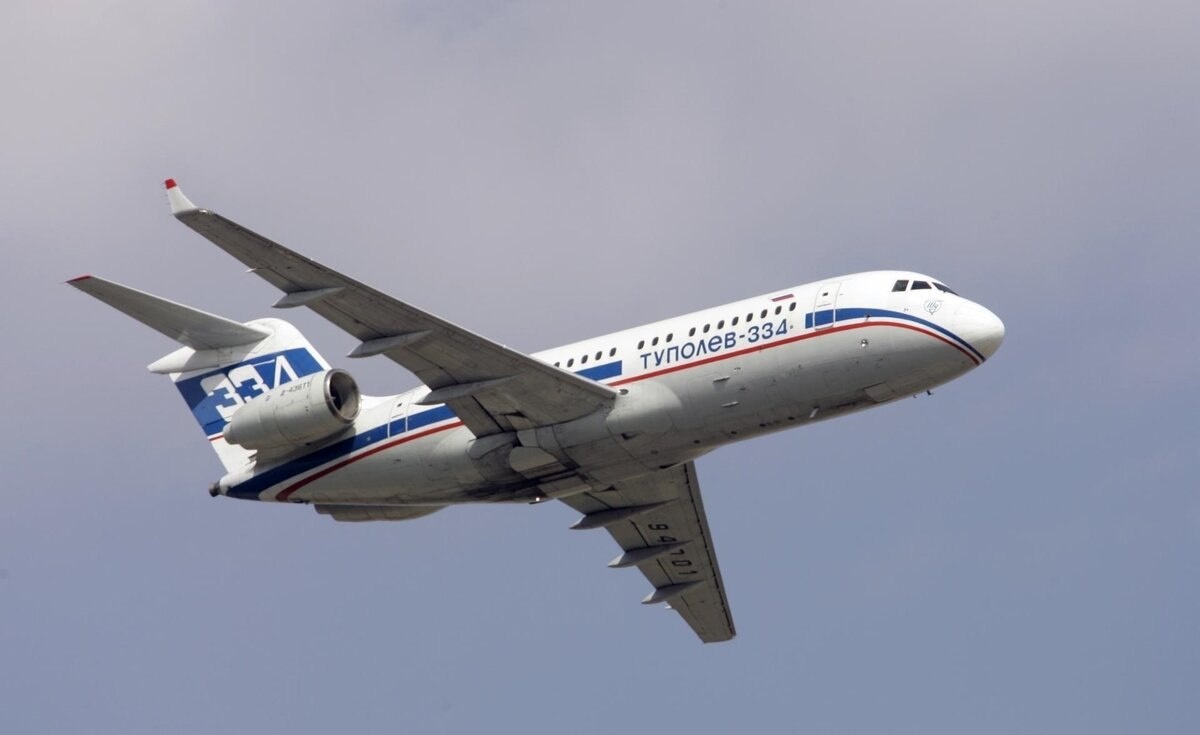 Фото: Ту-334 в небе