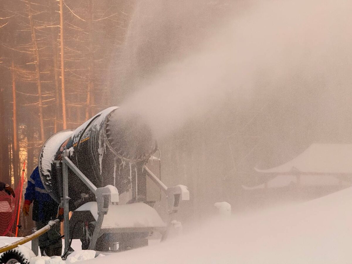    Горнолыжный склон в Уфе засыплют 40 тысячами кубометров искусственного снега