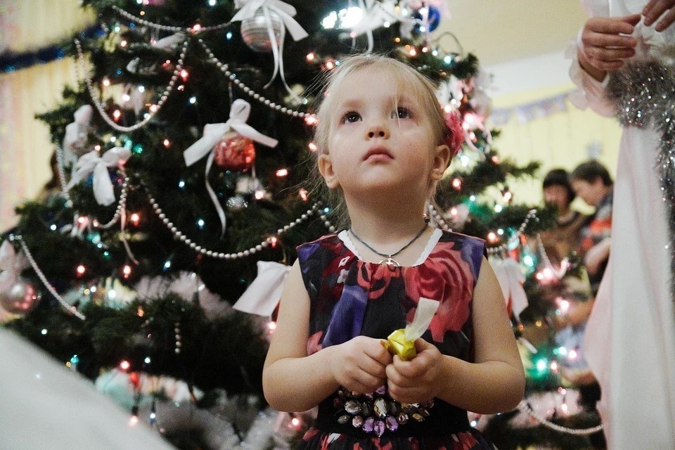    Подарки от главы региона стали хорошей традицией. Алексей БУЛАТОВ