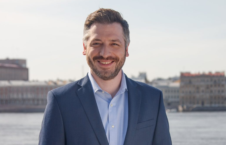 Сериал "Маленькая тайна, большая ложь" (2022)