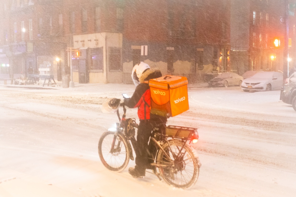 Курьер ЗИМОЙ 