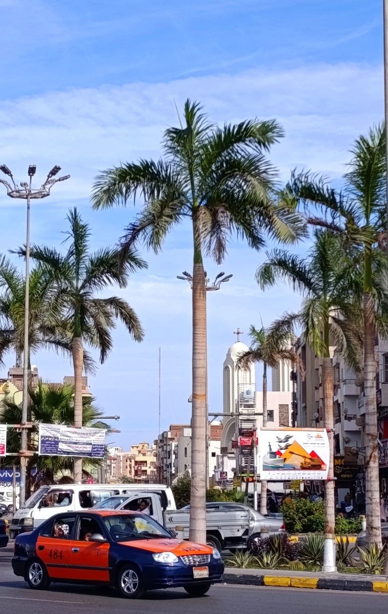 Район Эль Дахар - здесь находится христианский коптский храм