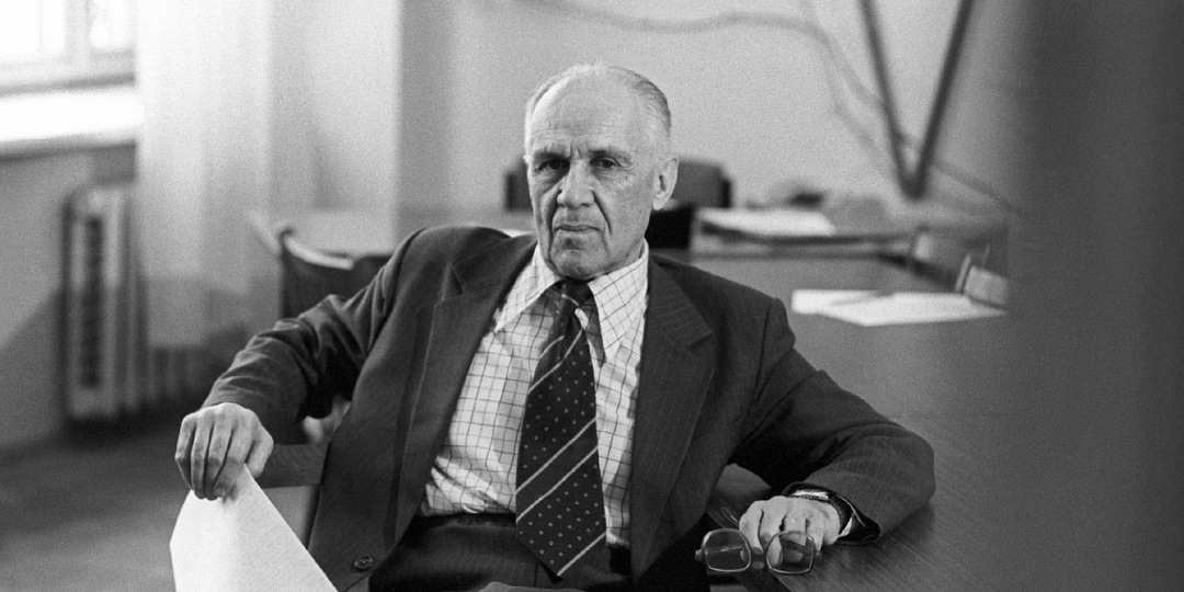 Дрессировщики «мяукающих дельфинов», или Как появился первый в мире НИИ нейрокибернетики