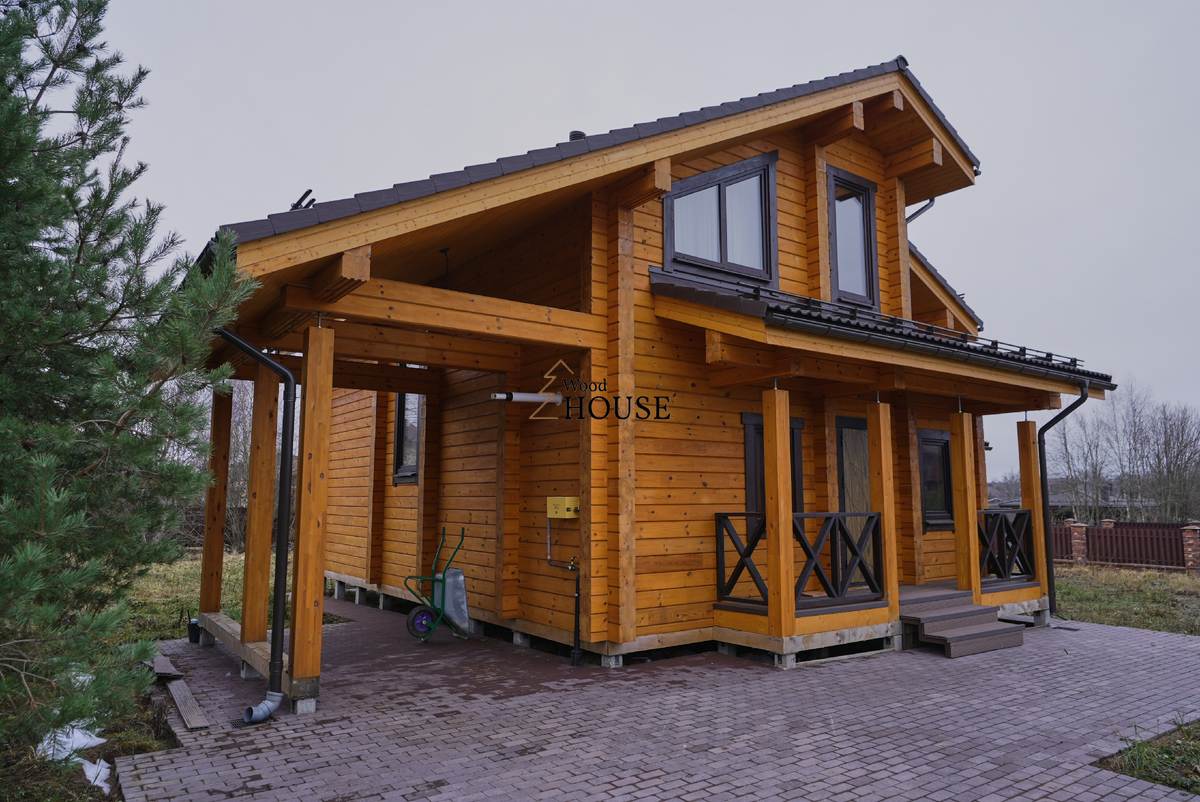 Дом из клееного бруса от компании Вуд Хаус