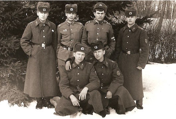 Как в советской армии посвящали в «деды»