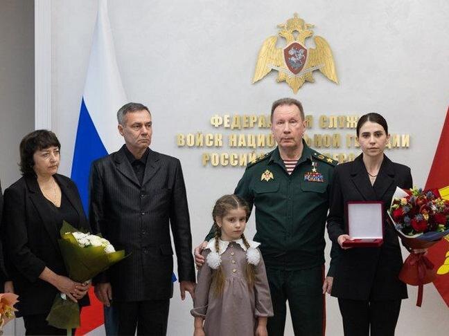 Семья героя / Фото: пресс-служба Управления Росгвардии по Белгородской области