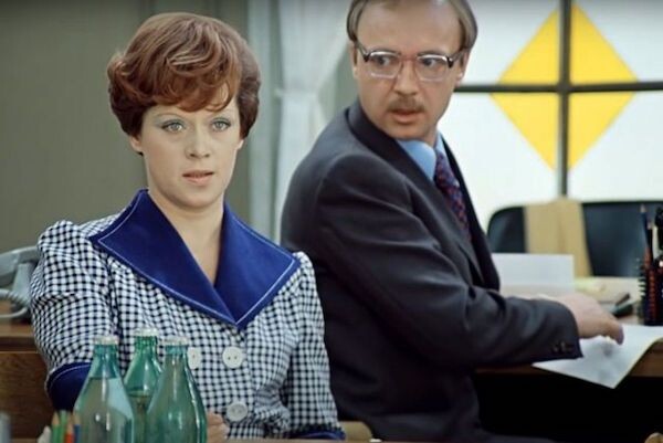 Фото: кадр из фильма Эльдара Рязанова «Служебный роман»