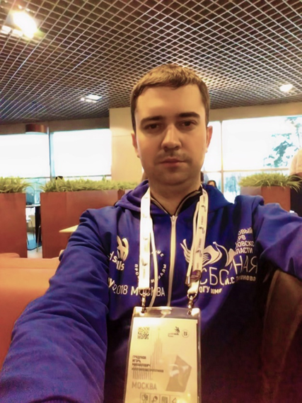 К.т.н., доцент кафедры автоматизированных систем управления и кибернетики Орловского государственного университета имени И.С. Тургенева, неоднократный призер конкурсов компании «Топ Системы», эксперт чемпионатного движения WorldSkills Russia (упразднено) и Всероссийского чемпионатного движения по профессиональному мастерству «Профессионалы» в компетенции «Изготовление прототипов (Аддитивное производство)»