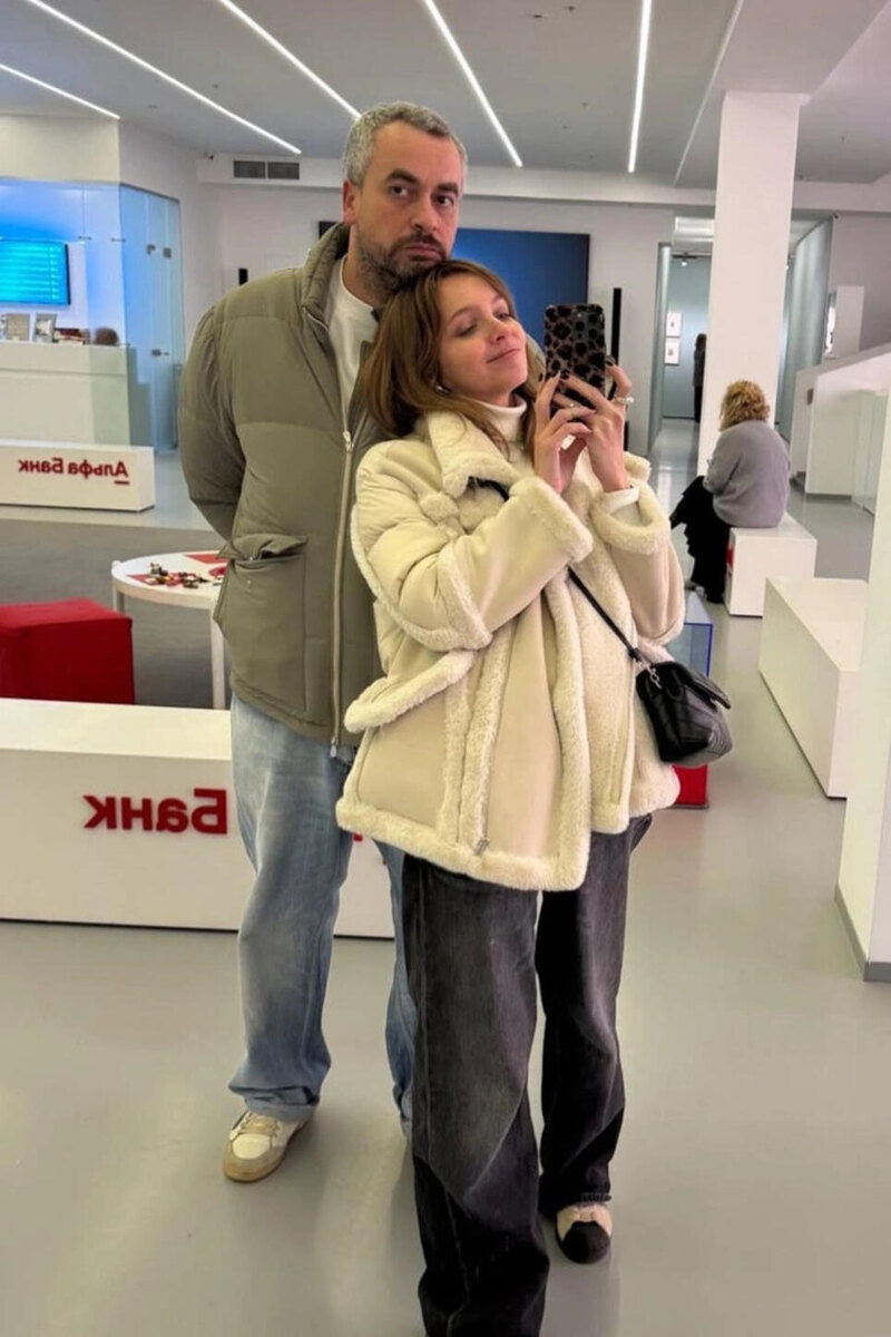    Наталья Земцова и Илья Бурец Социальные сети