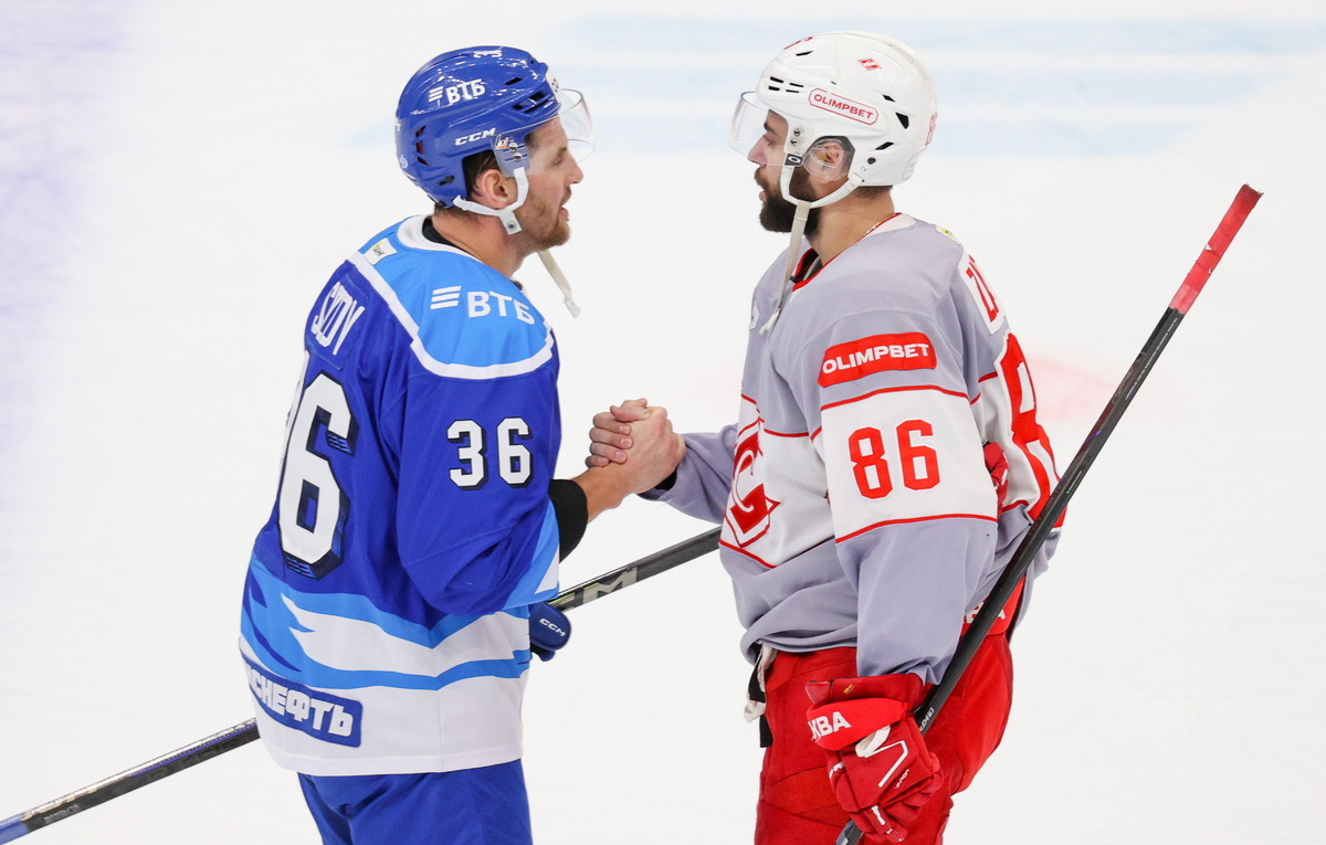    Антон Сизов и Егор Зайцев  Валерия Калугина/ТАСС