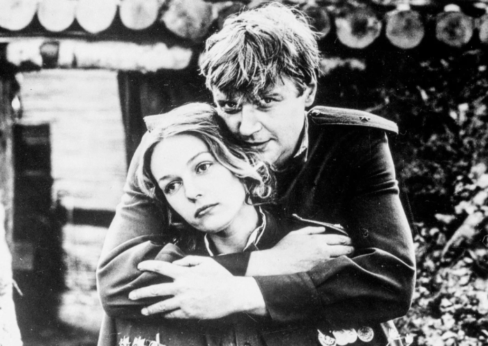 Александр Мартынов в мелодраме «Военно-полевой роман».