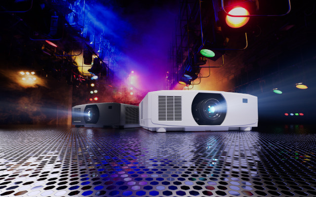 Профессионыльные инсталляционные проекторы аренда и прокат