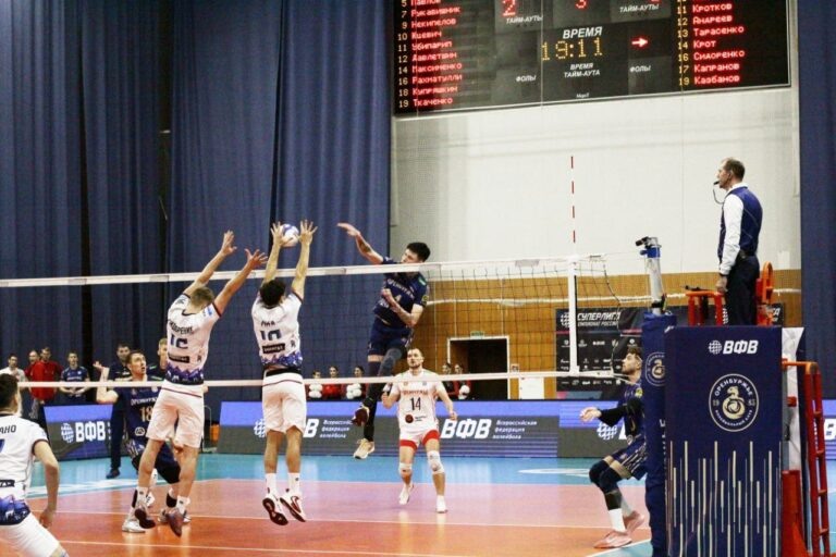    Оренбуржцы уступили «Факел Ямалу» в домашнем матче Антон Пичурин