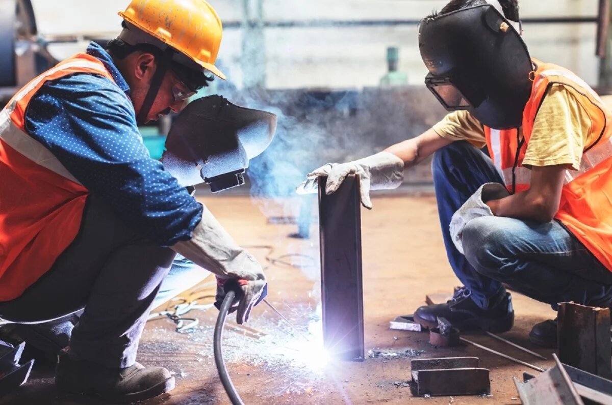    Трудовые мигранты из визовых стран, включая даже полуторамиллиардную Индию, вряд ли смогут полностью удовлетворить «кадровый голод» в нашей стране.