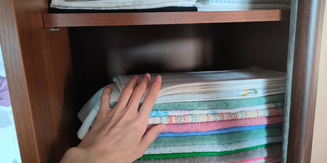 Отстираются даже самые вонючие и замусоленные кухонные полотенца: 4 простых способа за копейки