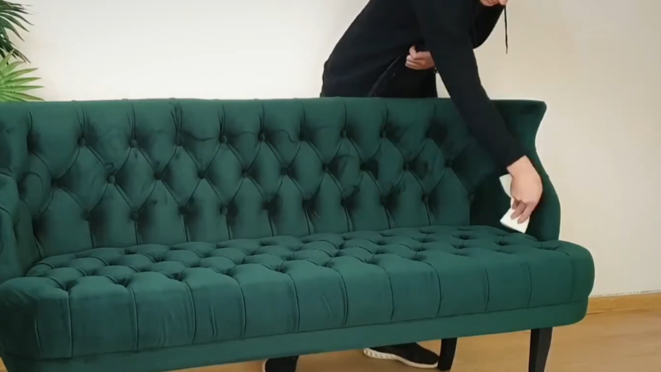 ФОТО: Кадр программы "Самая народная программа", РЕН ТВ